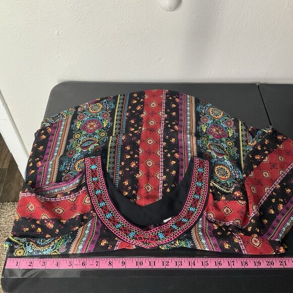 No Boundaries Top XL Floral Colorful Bold Open Shoulder Embroidery V-Neck Aztec - Picture 12 of 15